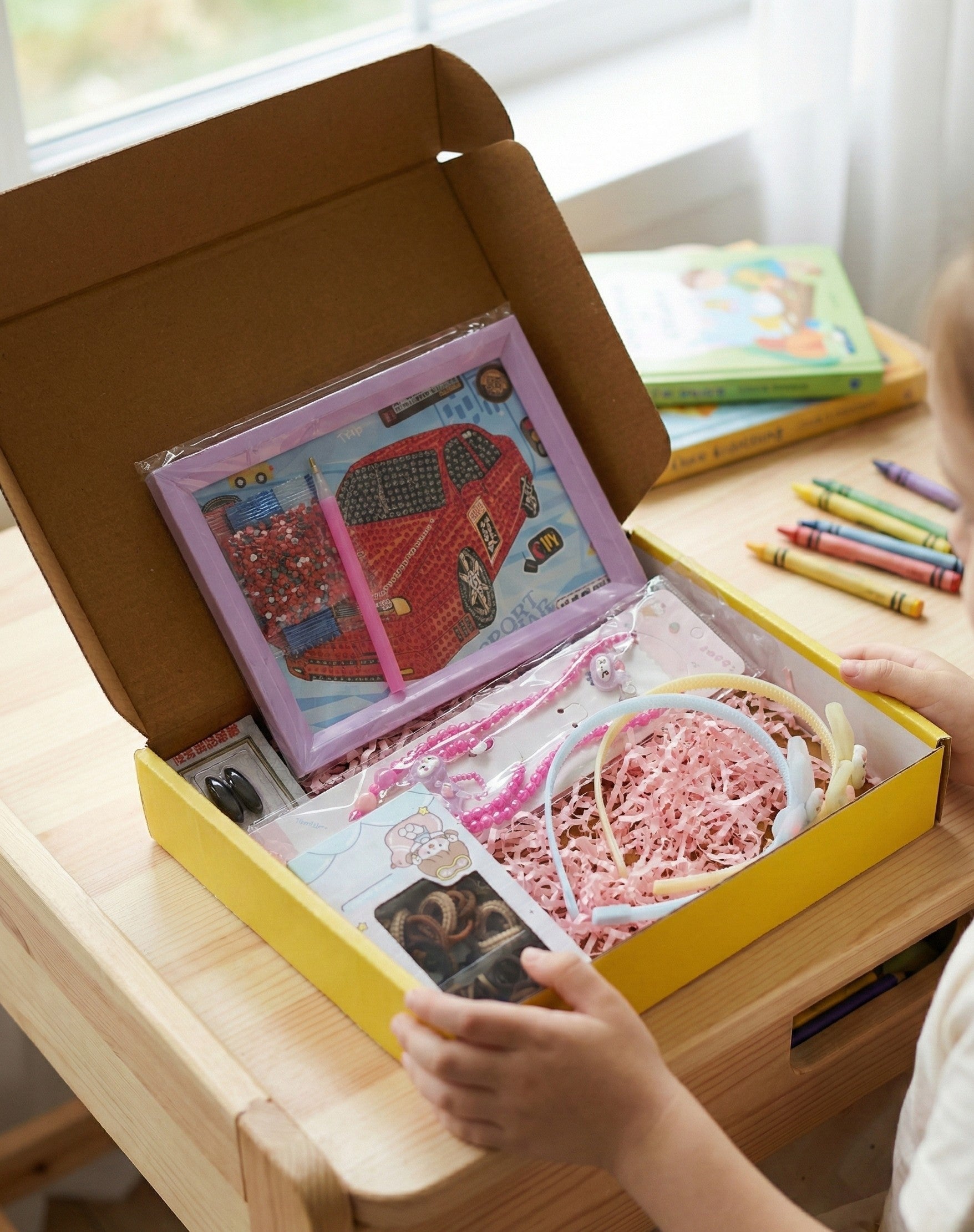 Art & Adorn Play Box